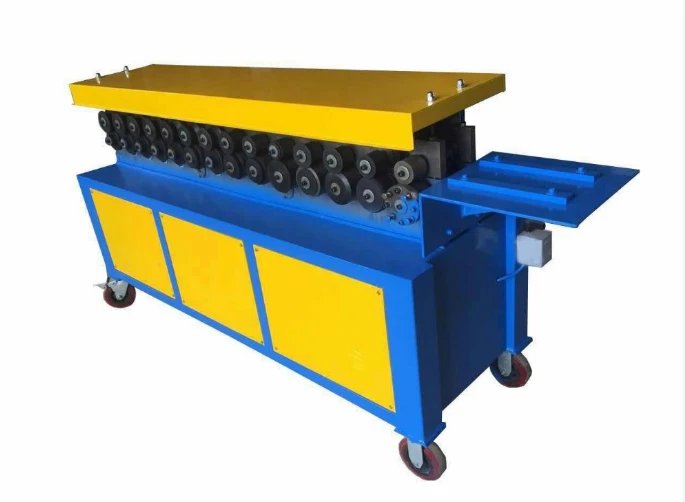 Máquina para fabricar bridas de conductos para ventilación de conductos cuadrados